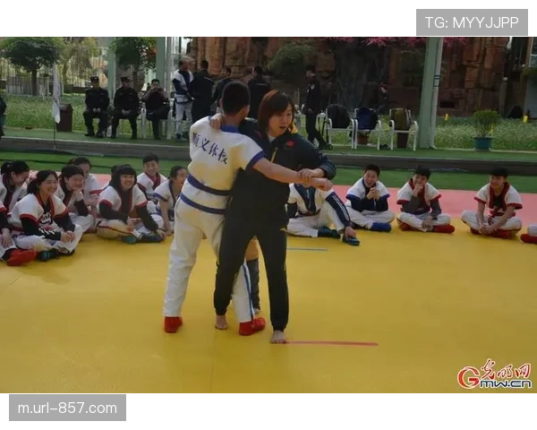 赛事解说员培训课程开班,旨在提升摔跤赛事传播专业性 赛事解说员培训课程开班,旨在提升摔跤赛事传播专业性