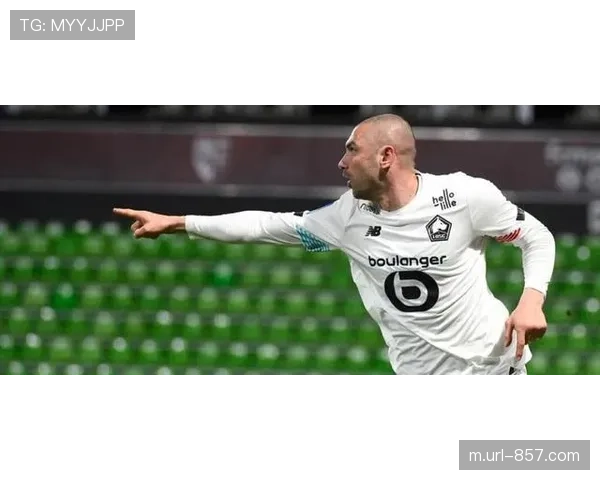 米兰vs帕尔马：两球领先为何被追平，防守漏洞频现