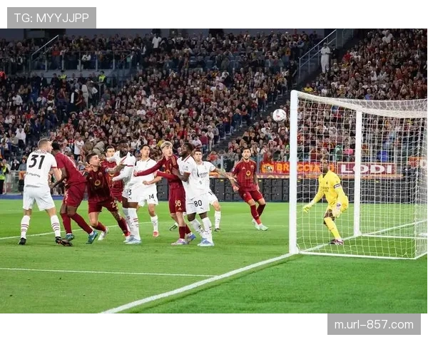 米兰训练基地加强定位球演练，应对密集赛程